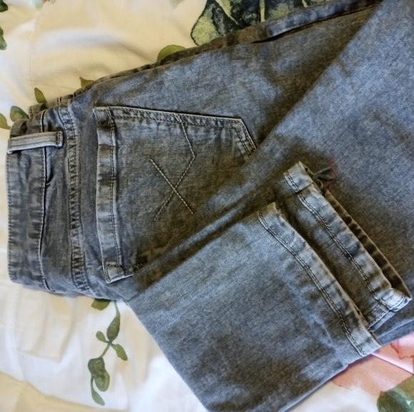 WROGN - Picture 3 of 4